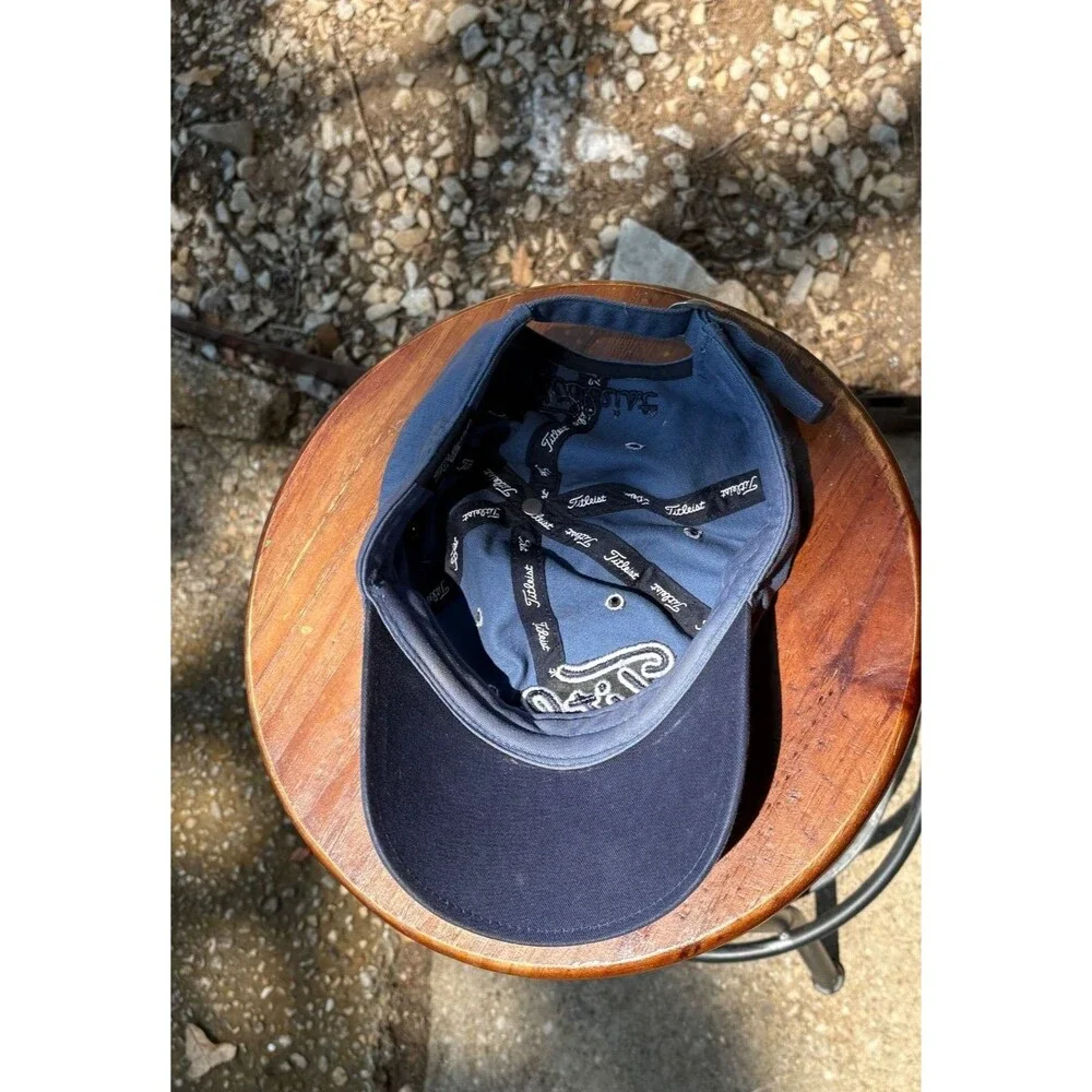 Lot of 2 Titleist Adjustable Golf Baseball Caps Navy Gray Blue Embroidered Logo